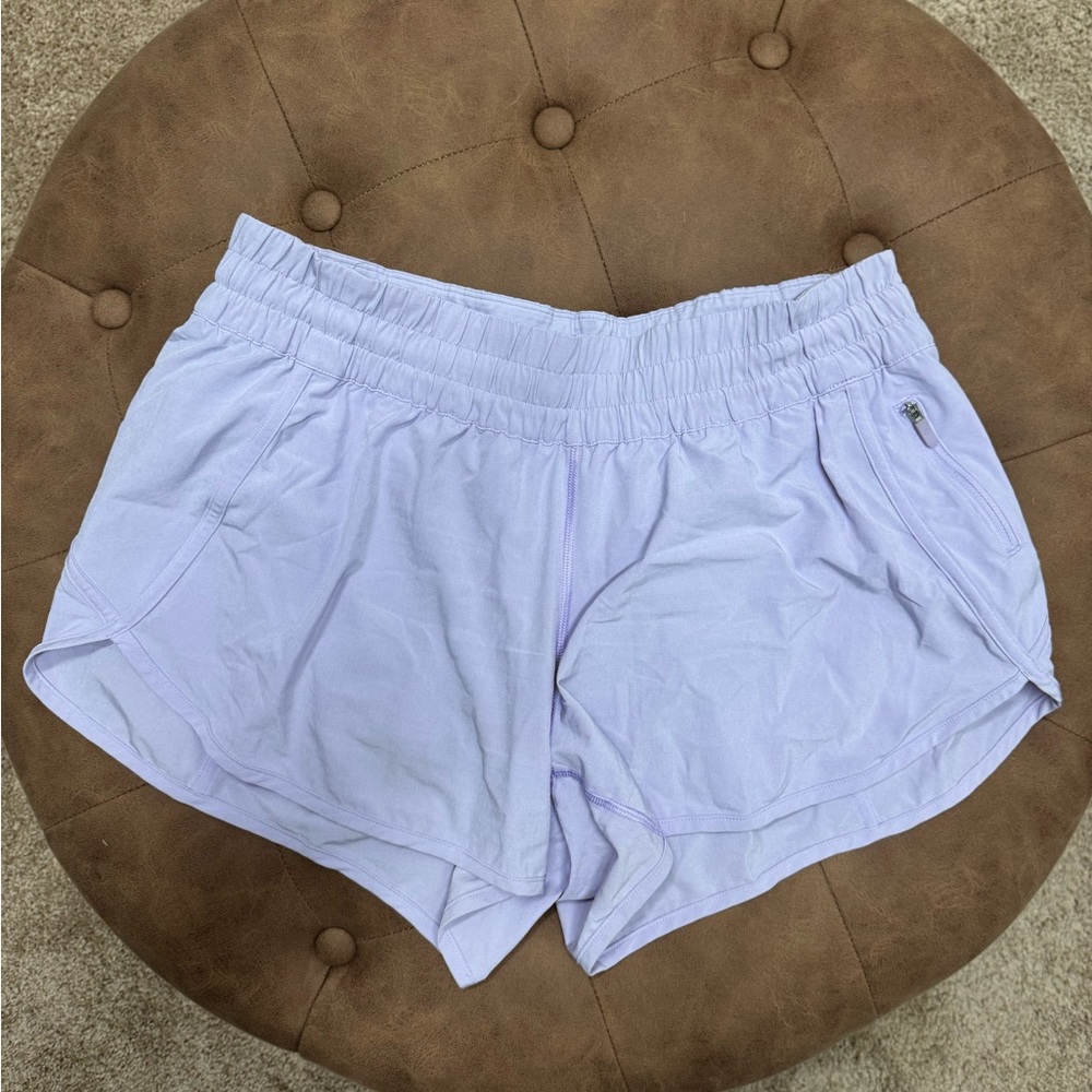 lululemon Hotty Hot Shorts - lilac/lavender